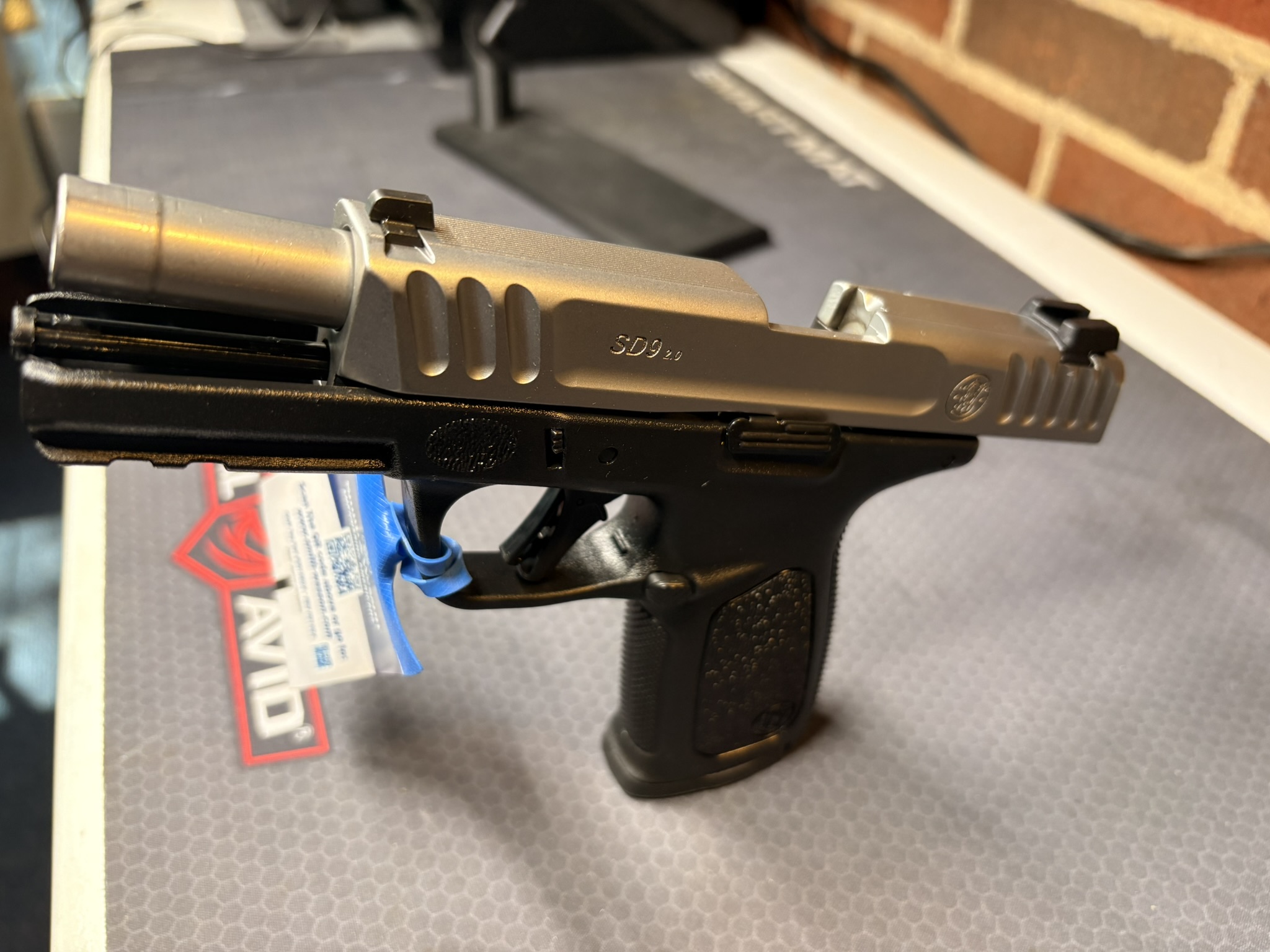 Smith Wesson SD9 2.0 9mm 4in 3 Mags Savior Carry Bag-img-10